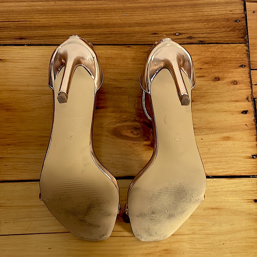 Lillian Gold Heeled Sandals Size 8 - Picture 5 of 5